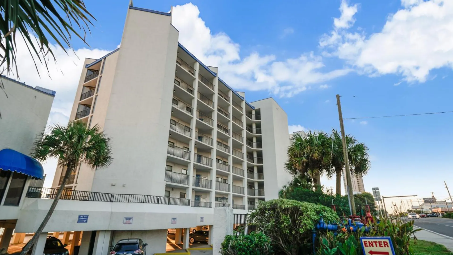 Semesterbostad Aquavista Resort 805-W By Book That Condo Panama City Beach